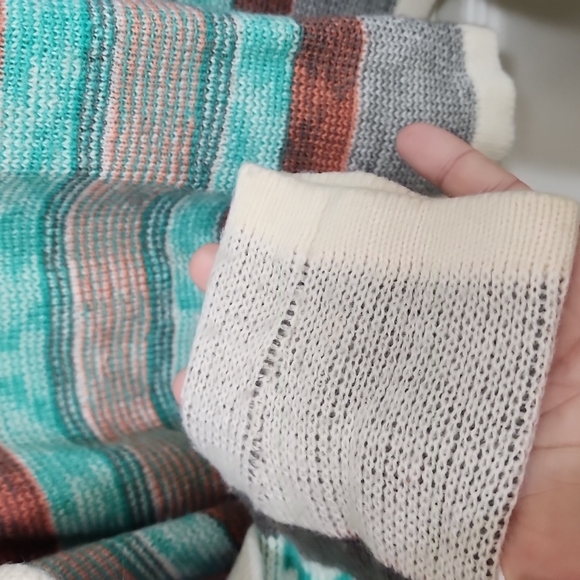 B Sharp Sweater - Picture 4 of 5